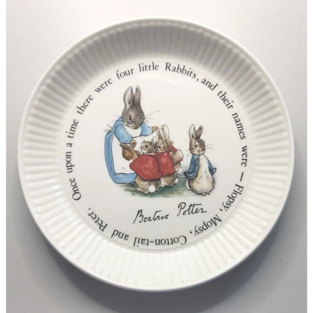 Wedgwood Etruria & Barlaston Beatrix Potter Peter Rabbit 4 Little Rabbits Plate
